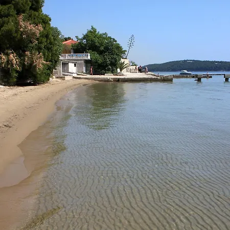 Apartments By The Sea Banjol, Rab - 11060 Apartman